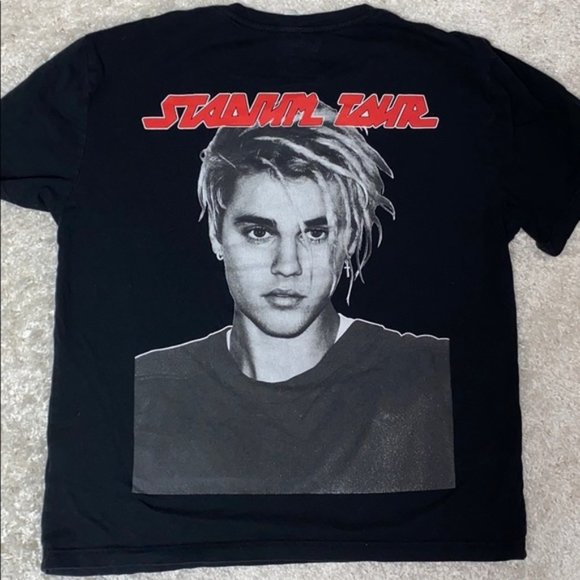 Team Bieber Stadium Tour t shirt. Bundle only. - Picture 1 of 5